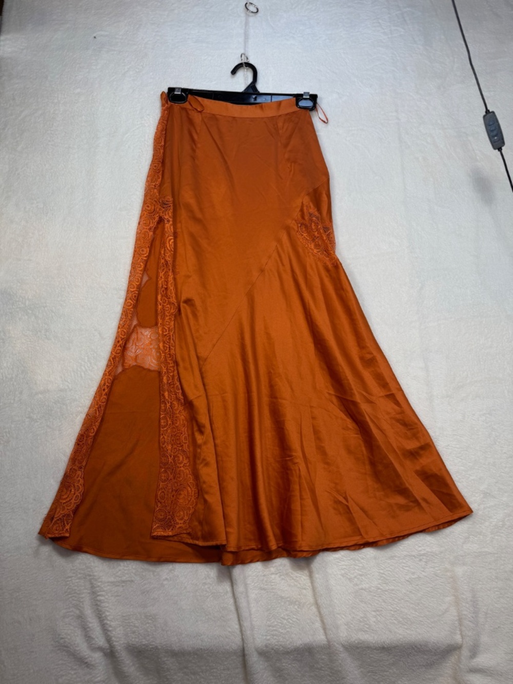 Asos Midi Skirt Womens Size 0 Orange Satin Lace Boho Witchy Goddess Fairy - Picture 2 of 8